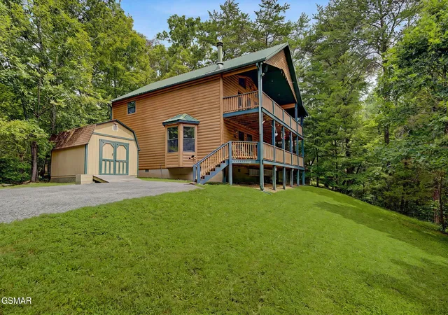 2nd image of 2921 Barnes Dr, Sevierville, TN 37862 | MLS# 3520448