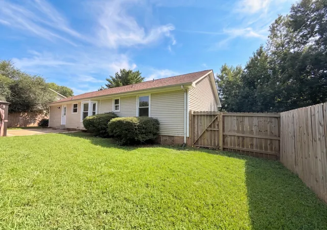 17th image of 1227 Crystal Dr, Clarksville, TN 37042 | MLS# 3520498