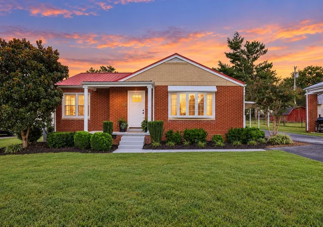 Single family home for sale at 606 Main St, Lynchburg, TN 37352 | MLS# 3601603