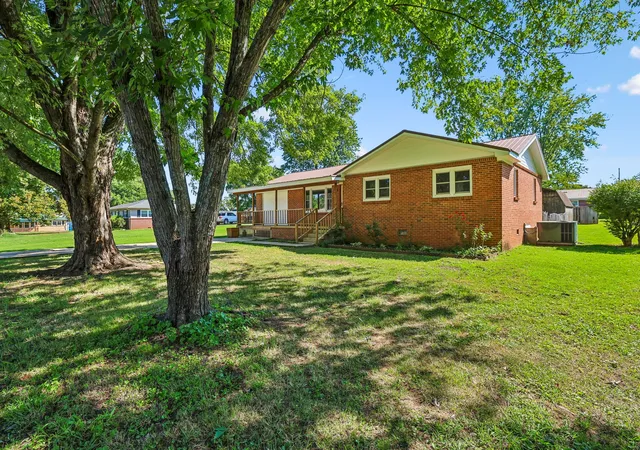 Photo 3 of Single family home for sale at 112 Smith St, Huntland, TN 37345 | MLS# 3527364 | Listing updated on 2026-08-28