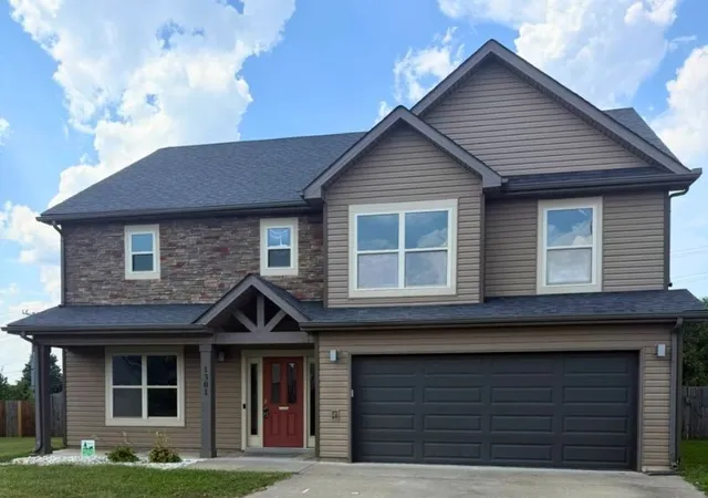 Photo 1 of Single family home for sale at 1301 Eagles View Dr, Clarksville, TN 37040 | MLS# 3546815 | Listing updated on 2026-09-18