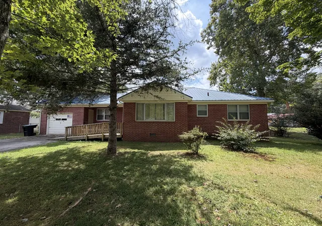 Photo 2 of Single family home for sale at 603 Circle Dr, Tullahoma, TN 37388 | MLS# 3528254 | Listing updated on 2026-09-23