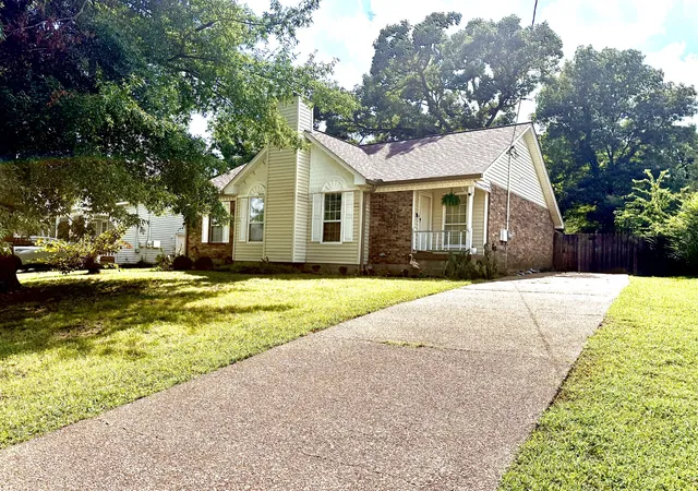 Single family home for sale at 3605 Arcadia Cir, Antioch, TN 37013 | MLS# 3520542