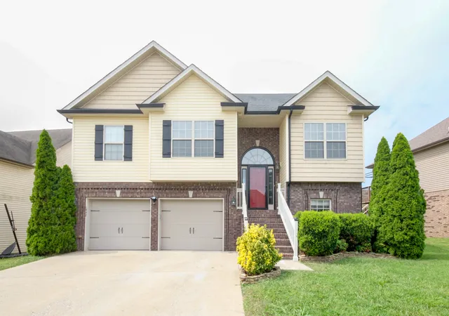1st image of 1442 Raven Rd, Clarksville, TN 37042 | MLS# 3525656