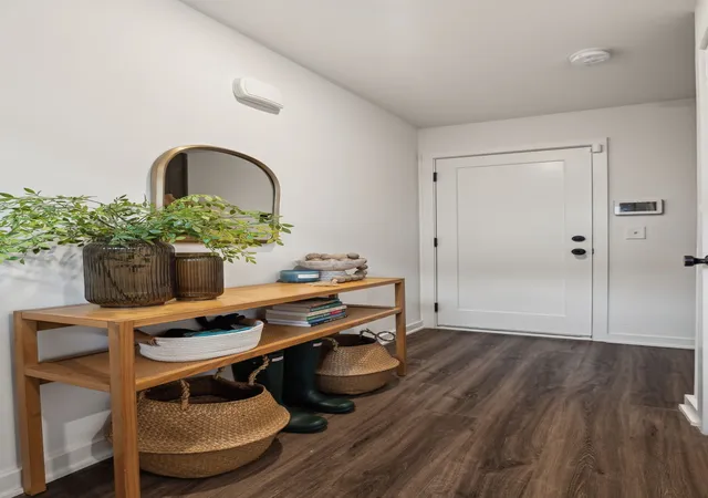 Photo 2 of Townhouse for sale at 2042 Edison Park Ln, Nashville, TN 37209 | MLS# 3525533 | Listing updated on 2026-10-03