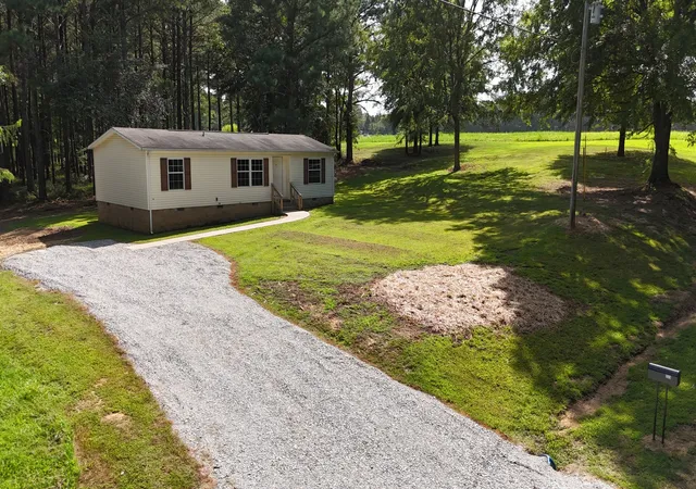 3rd image of 223 Hopewell St, Gleason, TN 38229 | MLS# 3520547