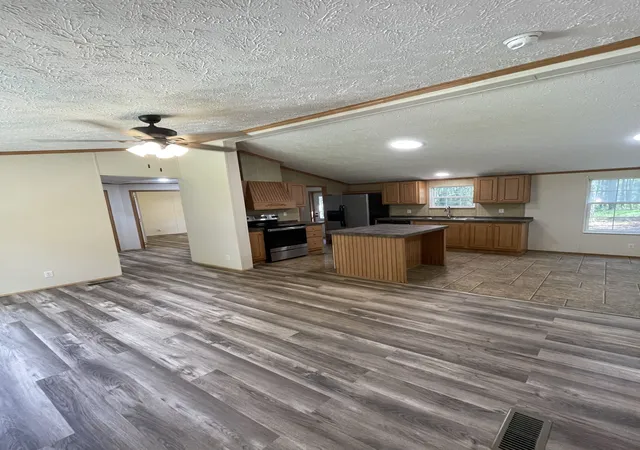 4th image of 223 Hopewell St, Gleason, TN 38229 | MLS# 3520547