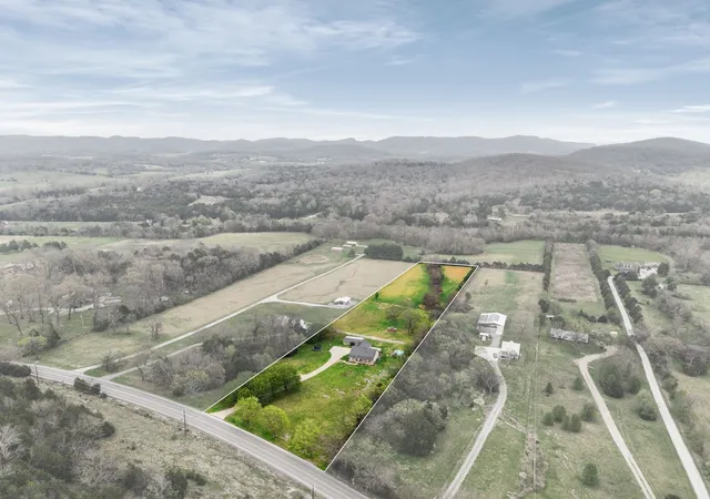 Photo 2 of Single family home for sale at 15541 Cainsville Rd, Milton, TN 37118 | MLS# 3520554 | Listing updated on 2026-09-20