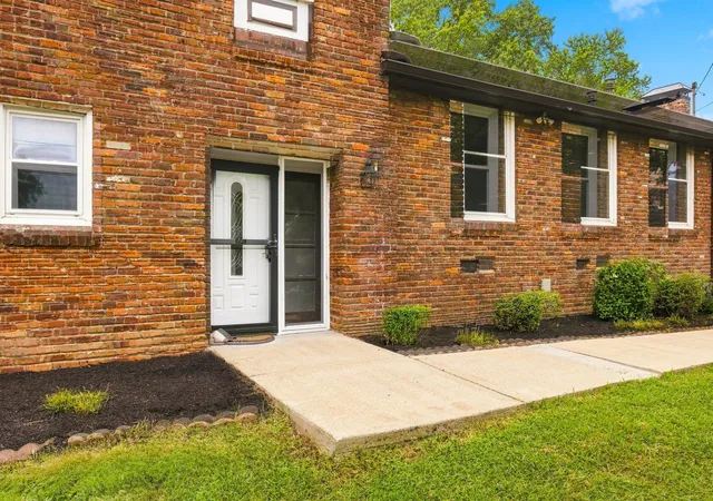 Photo 3 of Single family home for sale at 271 Richbriar Rd, Nashville, TN 37211 | MLS# 3528996 | Listing updated on 2026-09-03