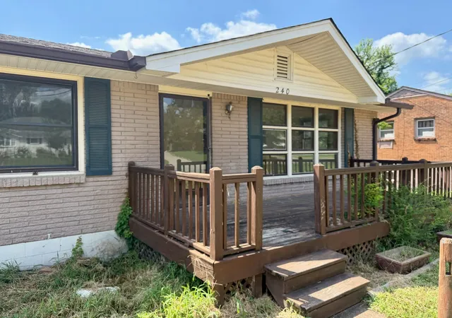 1st image of 240 Jacksonian Dr, Hermitage, TN 37076 | MLS# 3520601