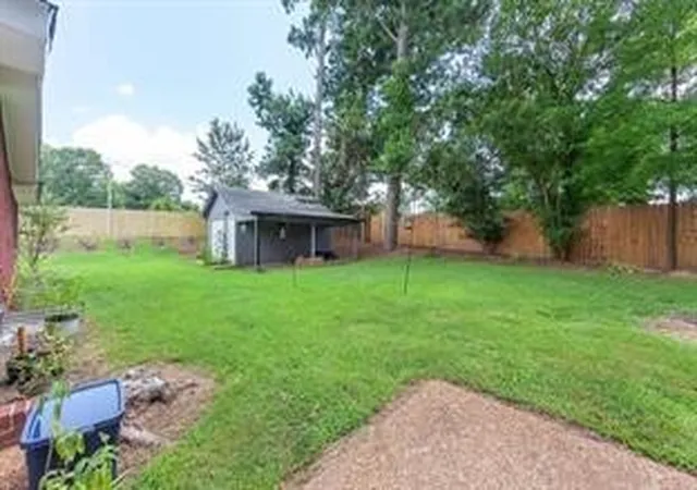3rd image of 16 Oak Grove Rd, Jackson, TN 38301 | MLS# 3520768
