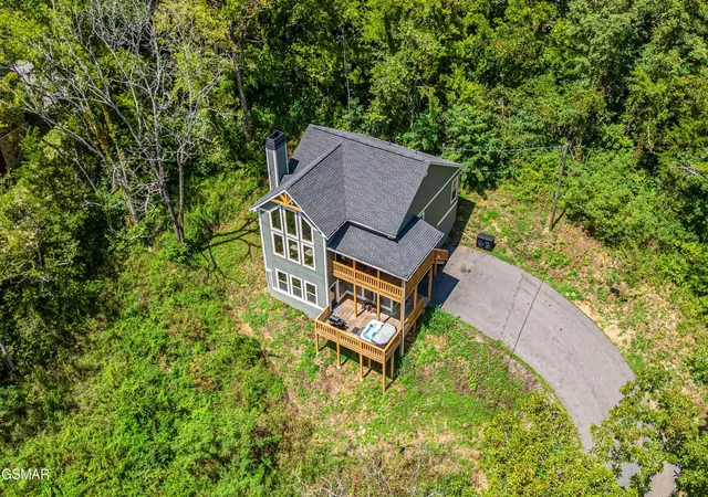 2nd image of 2123 Megan Ridge Dr, Sevierville, TN 37876 | MLS# 3520587