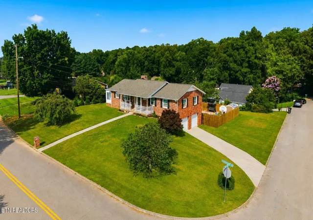 2nd image of 2809 Shropshire Blvd, Powell, TN 37849 | MLS# 3520595