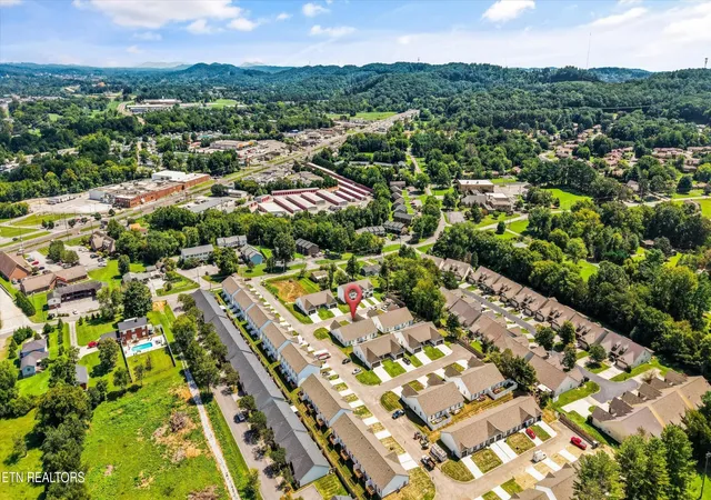 31st image of 7309 Bonnie Marie Way, Knoxville, TN 37921 | MLS# 3520597