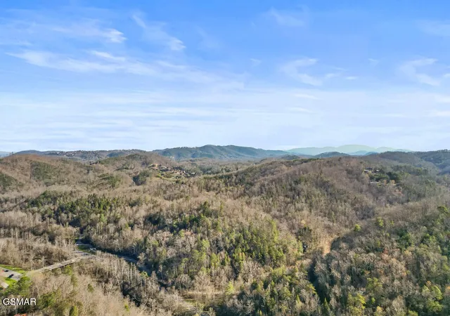 36th image of 207 Buena Vista Dr, Pigeon Forge, TN 37876 | MLS# 3520598