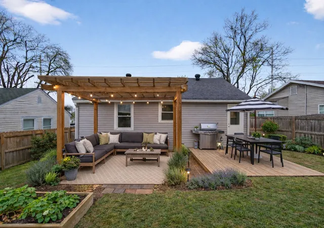Photo 3 of Single family home for sale at 614a Annex Ave, Nashville, TN 37209 | MLS# 3527606 | Listing updated on 2026-09-03