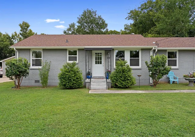 Photo 3 of Sale Pending at 907 Hunt St, Murfreesboro, TN 37130 | MLS# 3524687 | Listing updated on 2026-08-29