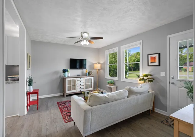Photo 4 of Sale Pending at 907 Hunt St, Murfreesboro, TN 37130 | MLS# 3524687 | Listing updated on 2026-08-29