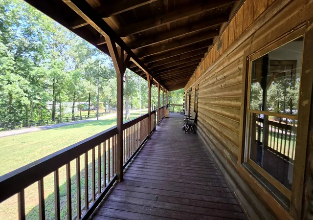 Photo 3 of Single family home for sale at 160 Poplar Dr, Buchanan, TN 38222 | MLS# 3520667 | Listing updated on 2026-09-13
