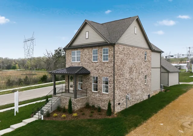 3rd image of 1805 Flatwaters St, Spring Hill, TN 37174 | MLS# 3520668