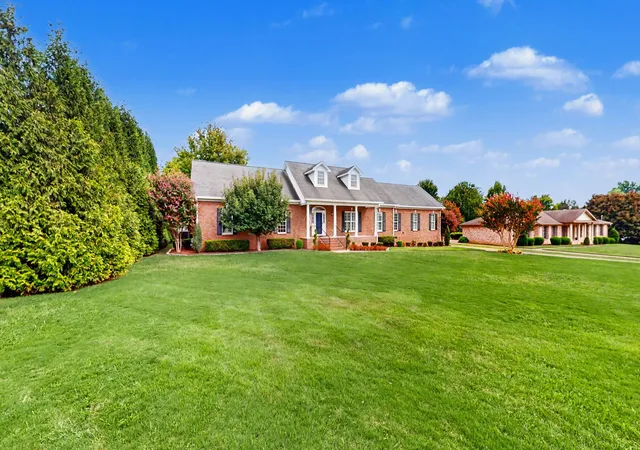 1st image of 2010 Riverview Dr, Murfreesboro, TN 37129 | MLS# 3520751