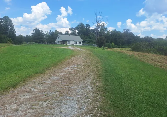 Photo 3 of Single family home for sale at 25250 Hwy 114, Bruceton, TN 38317 | MLS# 3529242 | Listing updated on 2026-10-05