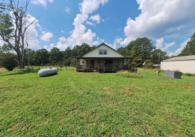 Photo 3 of Single family home for sale at 25250 Hwy 114, Bruceton, TN 38317 | MLS# 3529242 | Listing updated on 2026-10-05