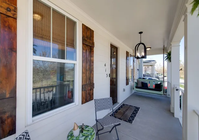 Photo 2 of Single family home for sale at 413 Avon River Rd, Franklin, TN 37064 | MLS# 3628266 | Listing updated on 2026-10-29