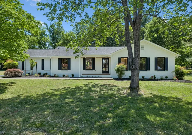 1st image of 2250 Wiltshire Dr, Murfreesboro, TN 37129 | MLS# 3520719