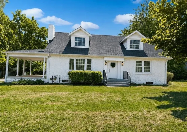 2nd image of 414 College St, Portland, TN 37148 | MLS# 3520733