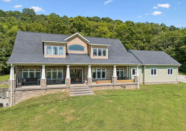 Photo 1 of Single family home for sale at 4464 Jackson Hollow Rd, Franklin, TN 37064 | MLS# 3520761 | Listing updated on 2026-08-27