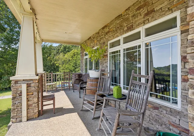 Photo 2 of Single family home for sale at 4464 Jackson Hollow Rd, Franklin, TN 37064 | MLS# 3520761 | Listing updated on 2026-08-27