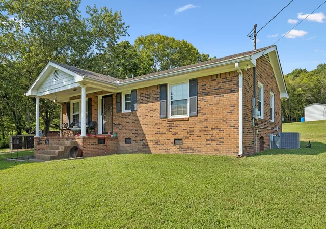 Photo 2 of Single family home for sale at 4462 Jackson Hollow Rd, Franklin, TN 37064 | MLS# 3520760 | Listing updated on 2026-08-27