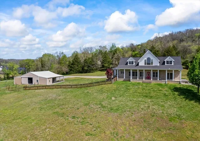 1st image of 216 Old Wolf Hill Rd, Bethpage, TN 37022 | MLS# 3520754