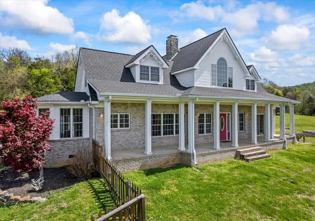 2nd image of 216 Old Wolf Hill Rd, Bethpage, TN 37022 | MLS# 3520754