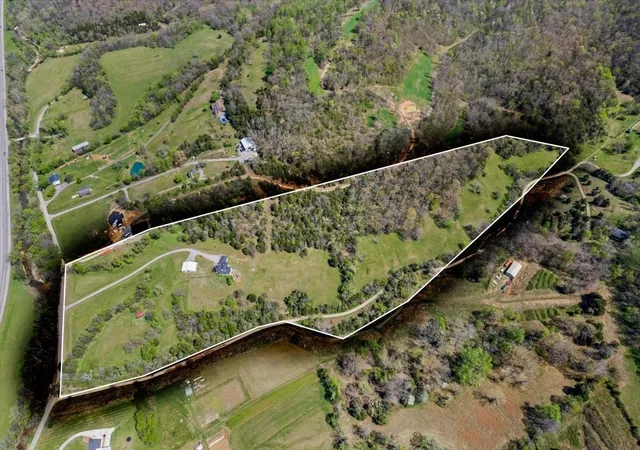 3rd image of 216 Old Wolf Hill Rd, Bethpage, TN 37022 | MLS# 3520754