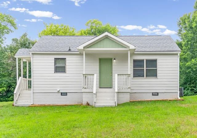 3rd image of 914 W Happy Hollow Dr, Clarksville, TN 37040 | MLS# 3520775
