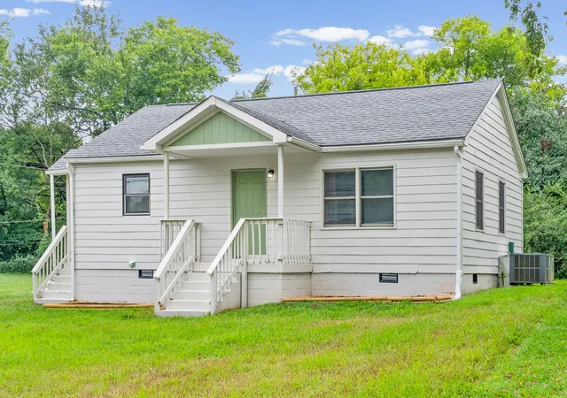4th image of 914 W Happy Hollow Dr, Clarksville, TN 37040 | MLS# 3520775