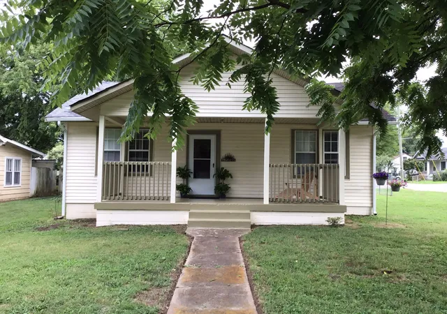 Photo 1 of Single family home for sale at 226 Raymond St, Nashville, TN 37211 | MLS# 3520784 | Listing updated on 2026-09-20
