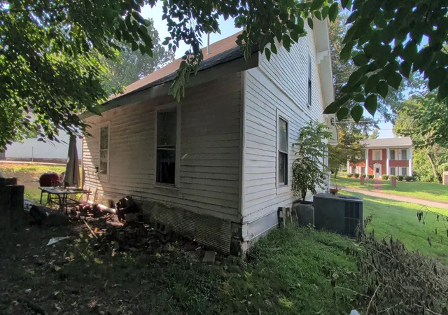Photo 4 of Single family home for sale at 404 Light St, Dyersburg, TN 38024 | MLS# 3521052 | Listing updated on 2026-08-29