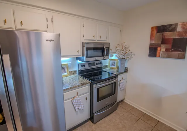 Photo 3 of Single family home for sale at 208 Myhr Grn, Nashville, TN 37221 | MLS# 3527491 | Listing updated on 2026-08-28