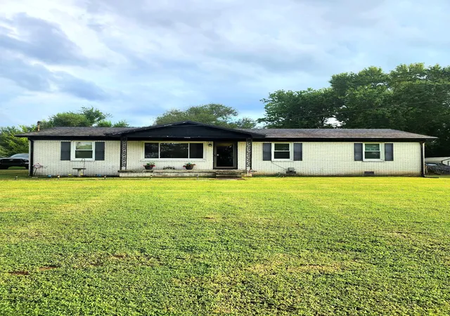 1st image of 139 Stanfill Dr, Columbia, TN 38401 | MLS# 3520876