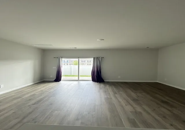 Photo 3 of Sale Pending at 807 Quinn Dr, Lebanon, TN 37087 | MLS# 3526750 | Listing updated on 2026-10-09