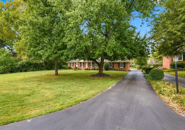 Photo 1 of Single family home for sale at 5321 Overton Rd, Nashville, TN 37220 | MLS# 3527552 | Listing updated on 2026-09-02