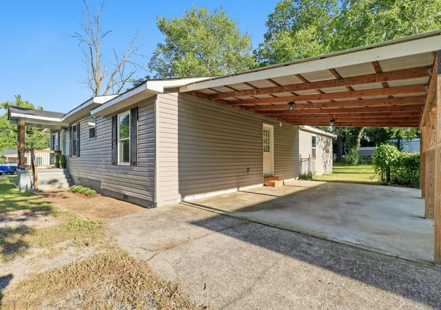 38th image of 711 W James Avenue, Rossville, GA 30741 | MLS# 3520886
