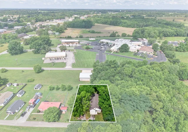 22nd image of 207 Lincoln St, Smithville, TN 37166 | MLS# 3520917