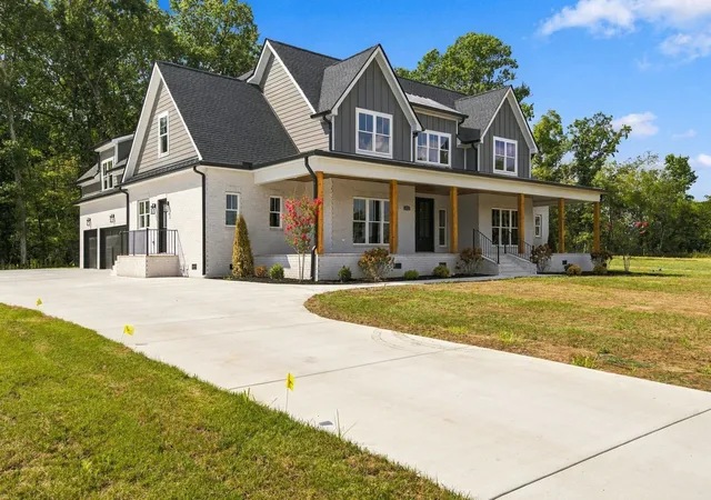 Photo 1 of Single family home for sale at 1522 Edward Asher Court, Christiana, TN 37037 | MLS# 3520908 | Listing updated on 2026-10-13
