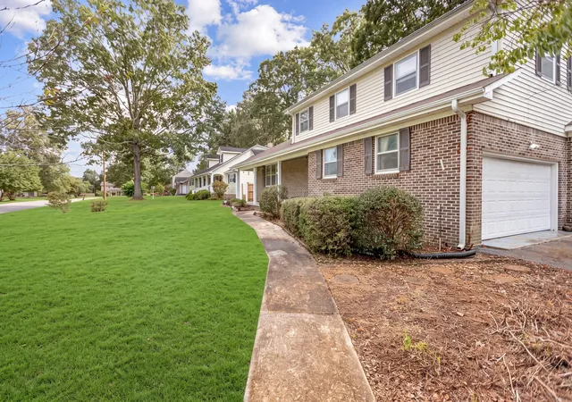 3rd image of 204 Kaywood Ave, Tullahoma, TN 37388 | MLS# 3520915