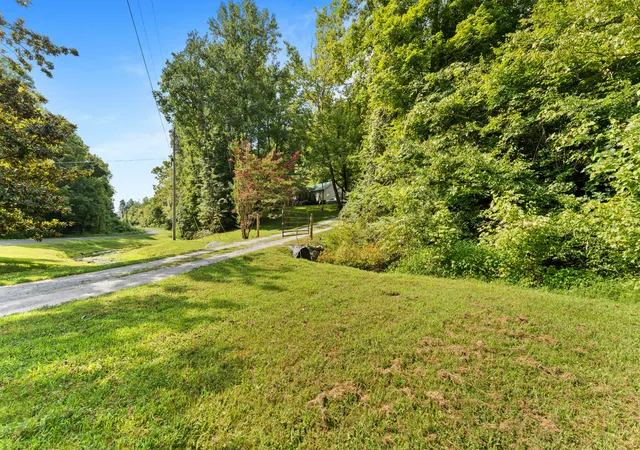 2nd image of 6461 Vestal Hollow Rd, Santa Fe, TN 38482 | MLS# 3523665
