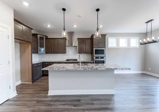 Photo 3 of Single family home for sale at 881 Joe Miller Dr, Hendersonville, TN 37075 | MLS# 3520943 | Listing updated on 2026-09-16